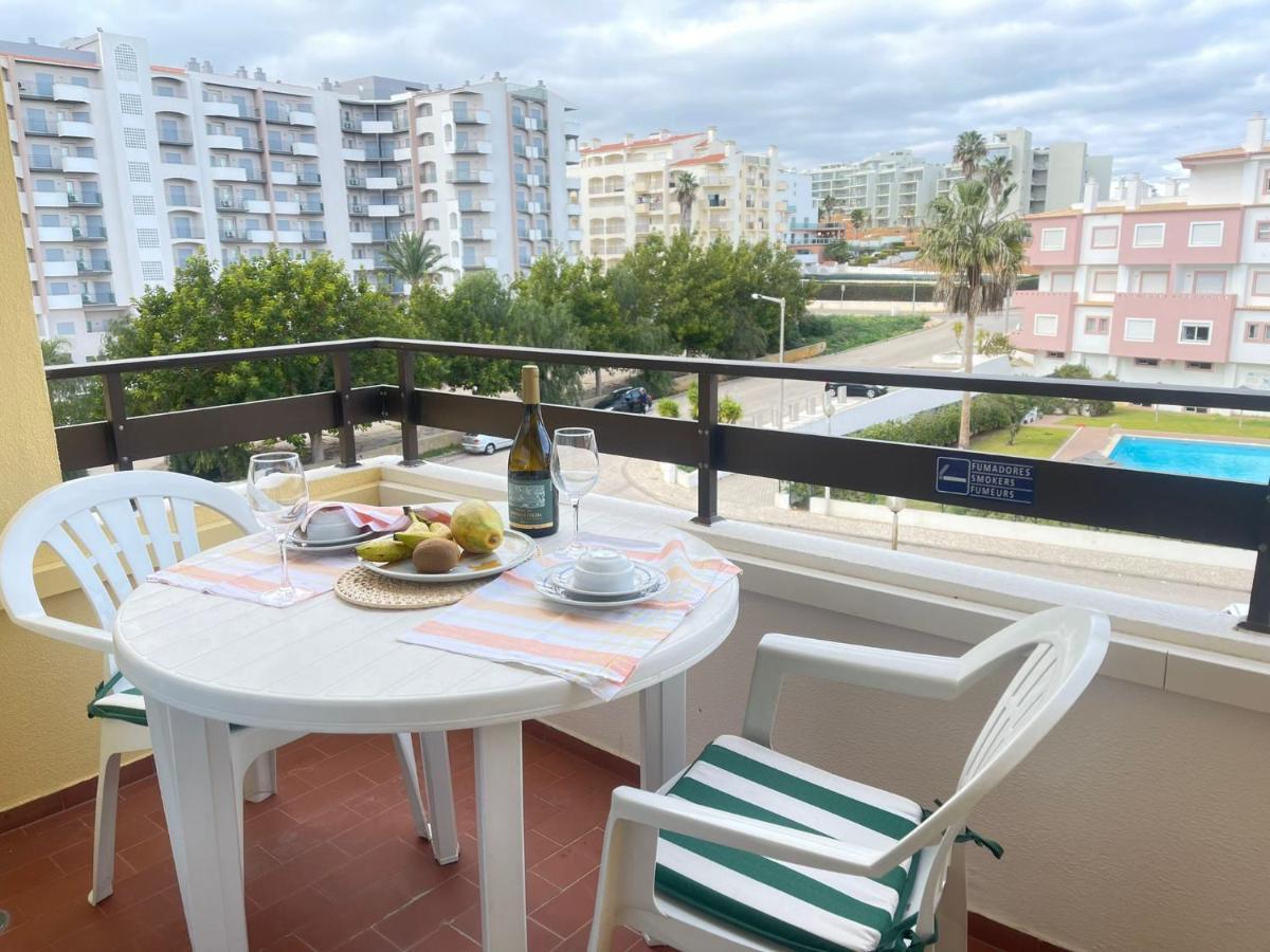 Apartment Rocha Azul *